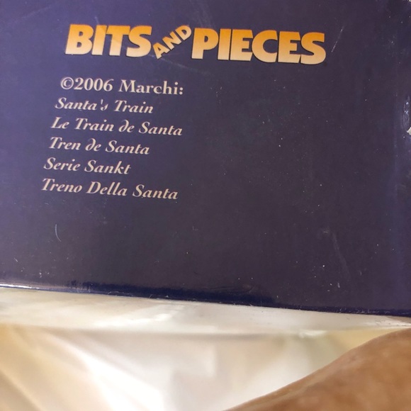 Bits & Pieces 1000 Piece Puzzle NEW Santa’s Train Lights Up & Frame Kit - Picture 7 of 10